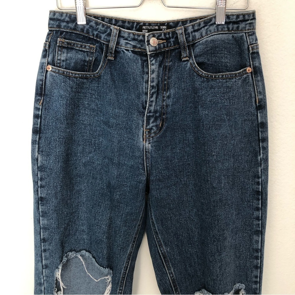 PrettyLittleThing Ripped Mom Jeans - Picture 3 of 12